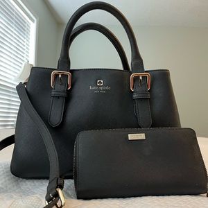 Beautiful Kate Spade purse and wallet.